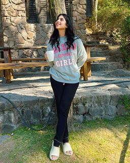Sonya Hussain feet photo 16
