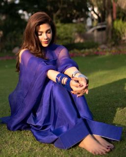 Sonya Hussain feet photo 6