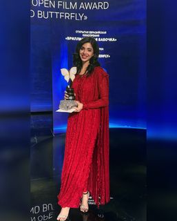 Sonya Hussain feet photo 5