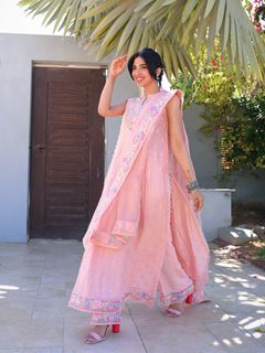 Sonya Hussain feet photo 1