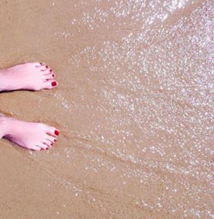 Sonya Kraus feet photo thumbnail