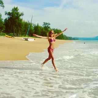 Sonya Kraus feet photo thumbnail