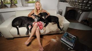 Sonya Kraus feet photo thumbnail