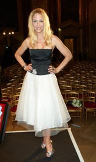 Sonya Kraus feet photo thumbnail