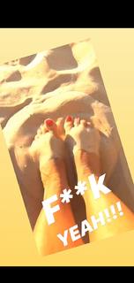 Sonya Kraus feet photo thumbnail