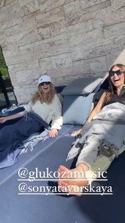 Sonya Tayurskaya feet photo 1