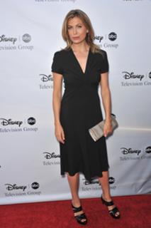 Sonya Walger feet photo thumbnail