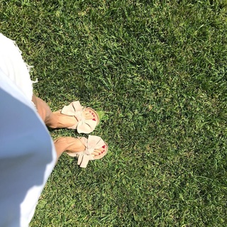 Sonya Walger feet photo thumbnail