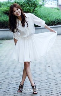 Soo-hyang Im feet photo 19