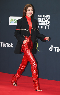 Sooyoung Choi feet photo thumbnail