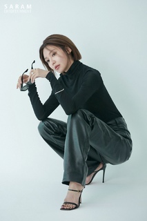 Sooyoung Choi feet photo thumbnail