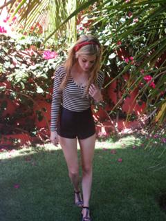 Sophia Abrahão feet photo thumbnail