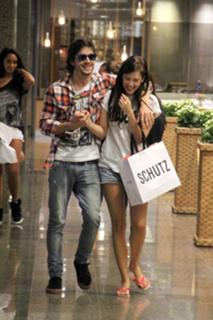 Sophia Abrahão feet photo thumbnail