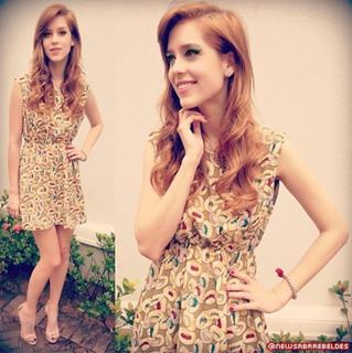 Sophia Abrahão feet photo thumbnail