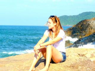 Sophia Abrahão feet photo thumbnail