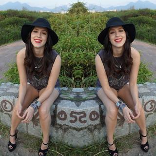 Sophia Abrahão feet photo thumbnail