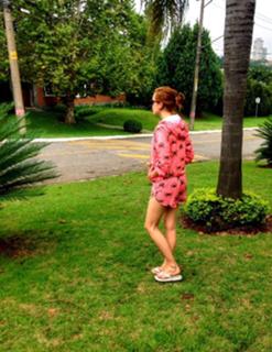 Sophia Abrahão feet photo thumbnail