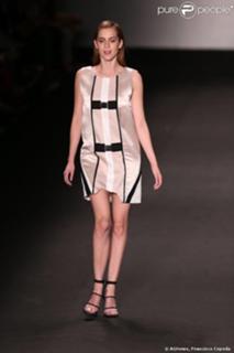 Sophia Abrahão feet photo thumbnail