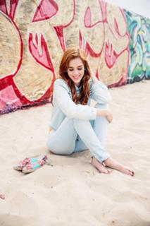 Sophia Abrahão feet photo thumbnail