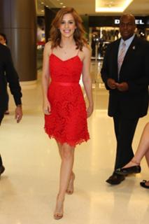 Sophia Abrahão feet photo thumbnail