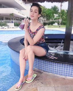 Sophia Abrahão feet photo thumbnail