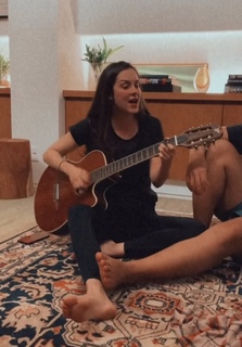 Sophia Abrahão feet photo thumbnail