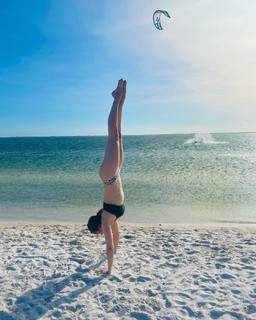 Sophia Abrahão feet photo thumbnail