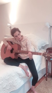 Sophia Abrahão feet photo thumbnail