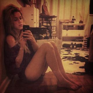 Sophia Abrahão feet photo thumbnail