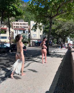 Sophia Abrahão feet photo 3