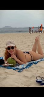 Sophia Abrahão feet photo 5