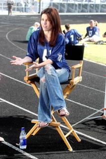 Sophia Bush feet photo thumbnail