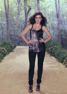 Sophia Bush feet photo thumbnail