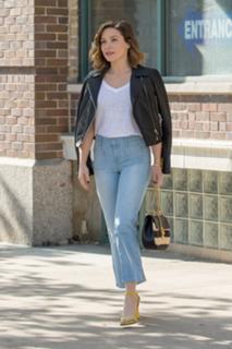 Sophia Bush feet photo thumbnail