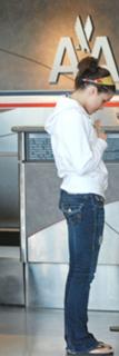 Sophia Bush feet photo thumbnail
