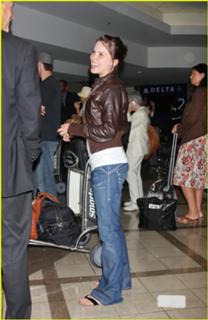 Sophia Bush feet photo thumbnail