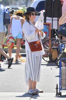 Sophia Bush feet photo thumbnail