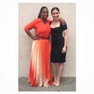 Sophia Bush feet photo thumbnail