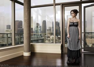 Sophia Bush feet photo thumbnail
