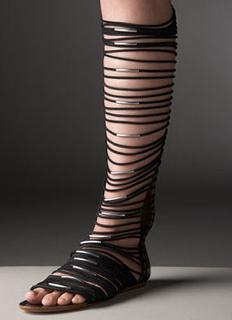 Sophia Bush feet photo thumbnail