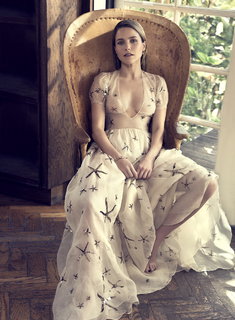 Sophia Bush feet photo thumbnail
