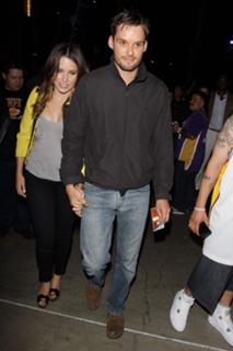 Sophia Bush feet photo thumbnail