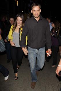 Sophia Bush feet photo thumbnail