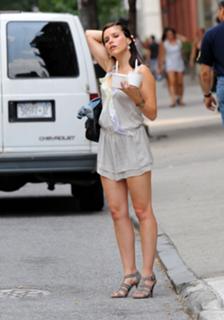 Sophia Bush feet photo thumbnail