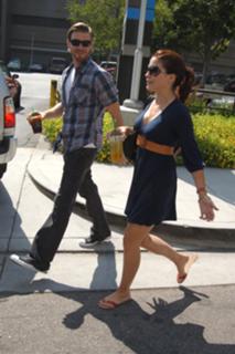 Sophia Bush feet photo thumbnail