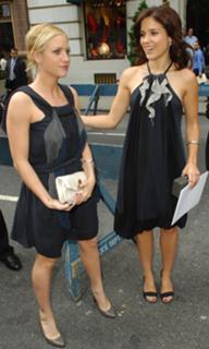 Sophia Bush feet photo thumbnail