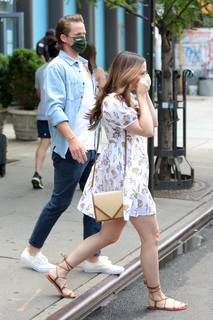Sophia Bush feet photo thumbnail