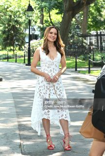 Sophia Bush feet photo 5