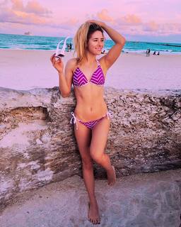 Sophia Campana feet photo 8