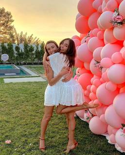 Sophia Culpo feet photo 2